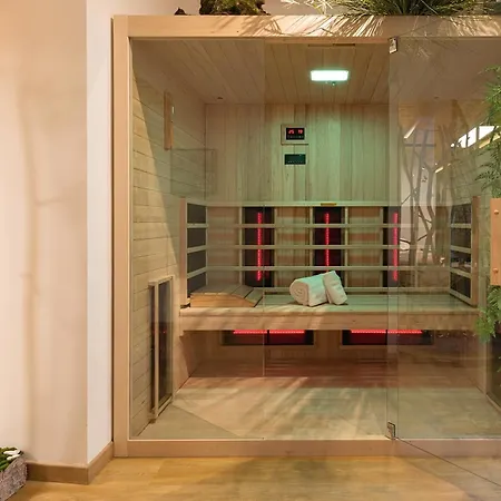 Haven Loft - Private Spa, Parking & Jacuzzi *