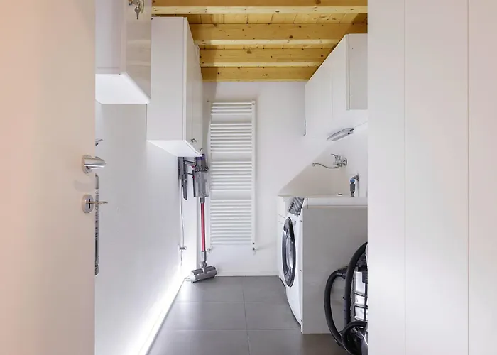 Haven Loft - Private Spa, Parking & Jacuzzi * Комо