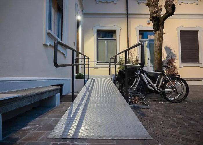 Haven Loft - Private Spa, Parking & Jacuzzi Комо