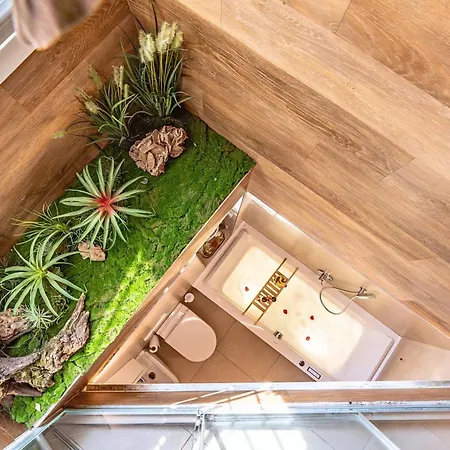 Lejlighed Haven Loft - Private Spa, Parking & Jacuzzi