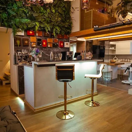 Haven Loft - Private Spa, Parking & Jacuzzi Apartamento