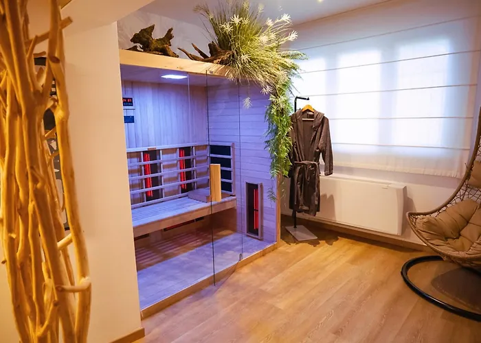 Luxe & Haven - Jacuzzi, Sauna, Steam, Private Parking *