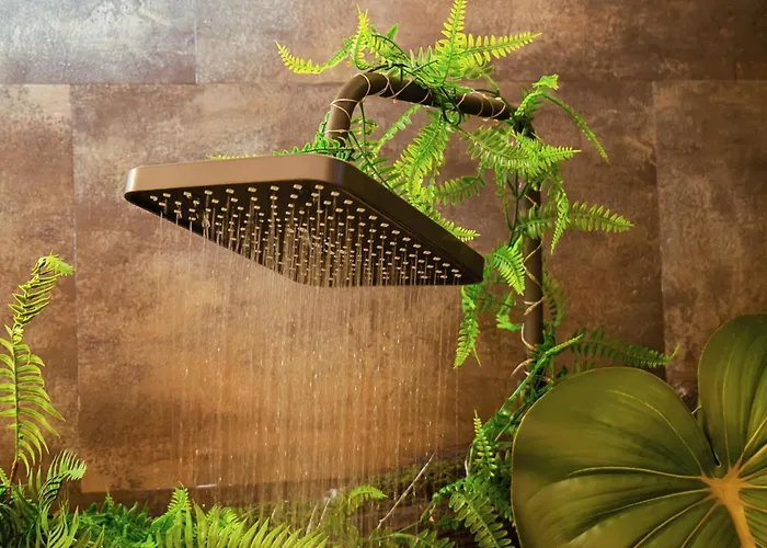 Luxe & Haven - Jacuzzi, Sauna, Steam, Private Parking コモ