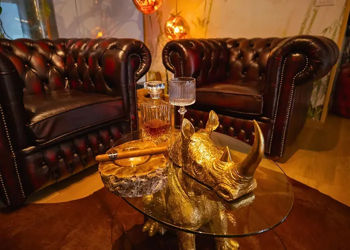 アパート Luxe & Haven - Jacuzzi, Sauna, Steam, Private Parking *