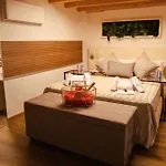Appartement Haven Loft - Private Spa, Parking & Jacuzzi Como
