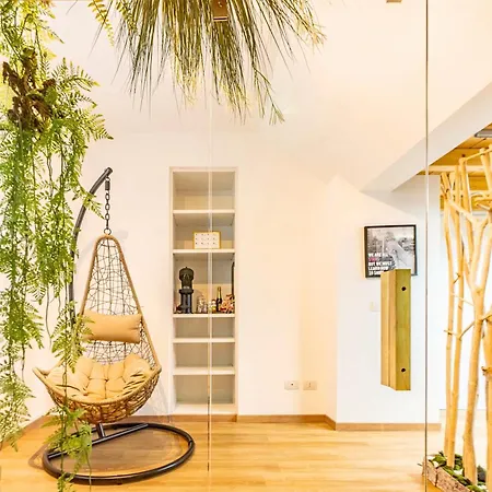 Haven Loft - Private Spa, Parking & Jacuzzi