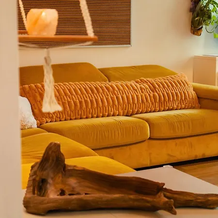 Haven Loft - Private Spa, Parking & Jacuzzi *