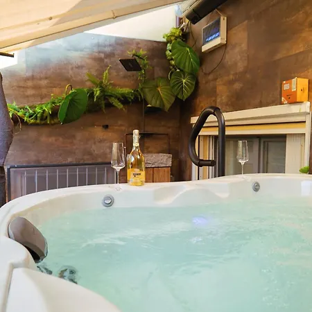 Haven Loft - Private Spa, Parking & Jacuzzi * Όπως